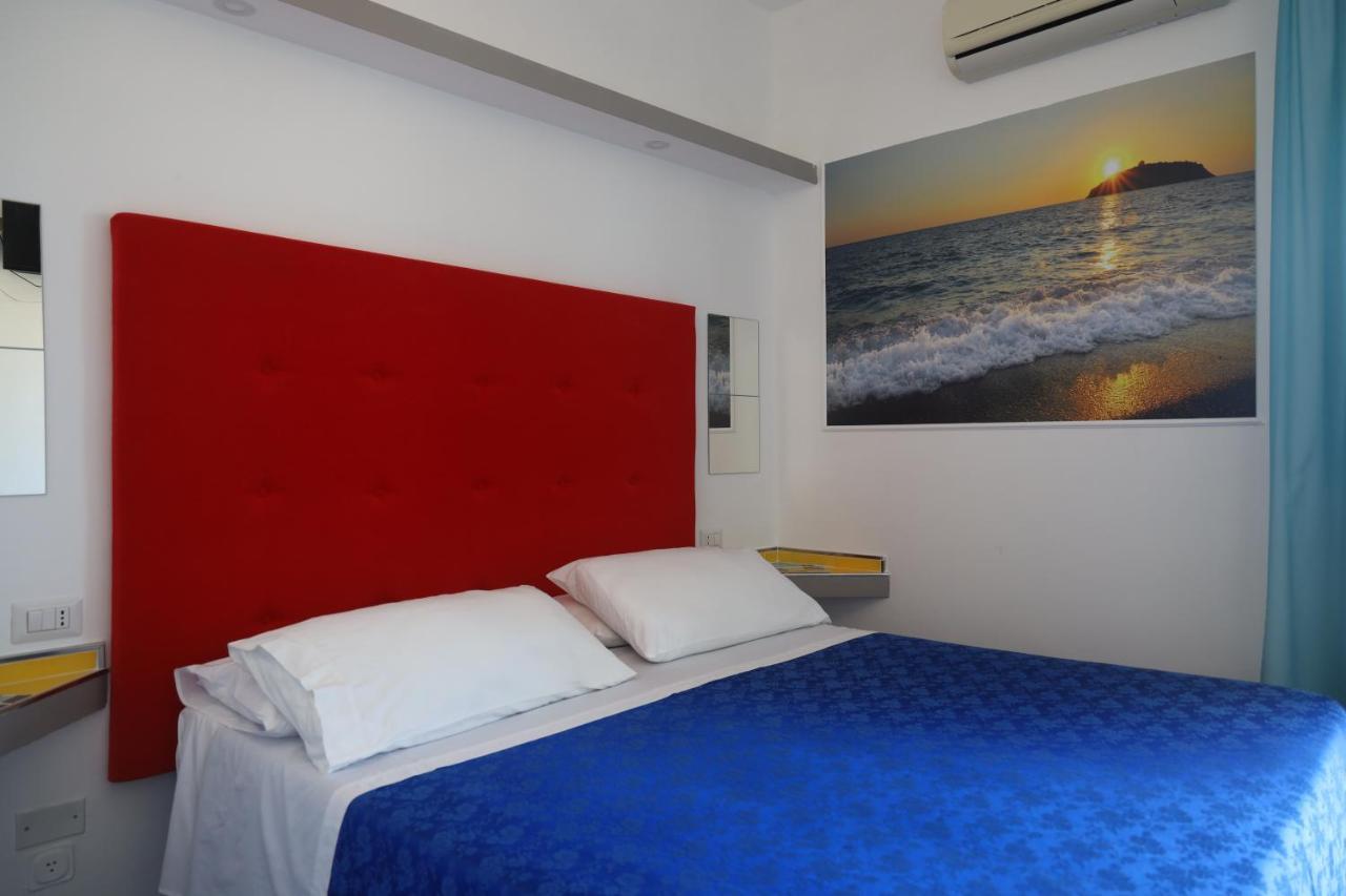 Hotel Cristina ดิอามันเต ภายนอก รูปภาพ