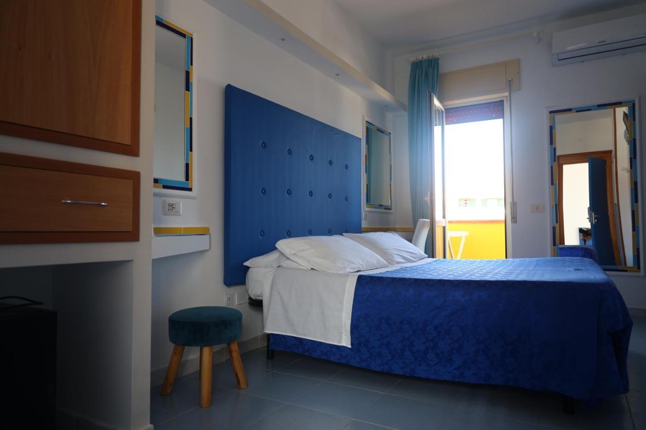Hotel Cristina ดิอามันเต ภายนอก รูปภาพ
